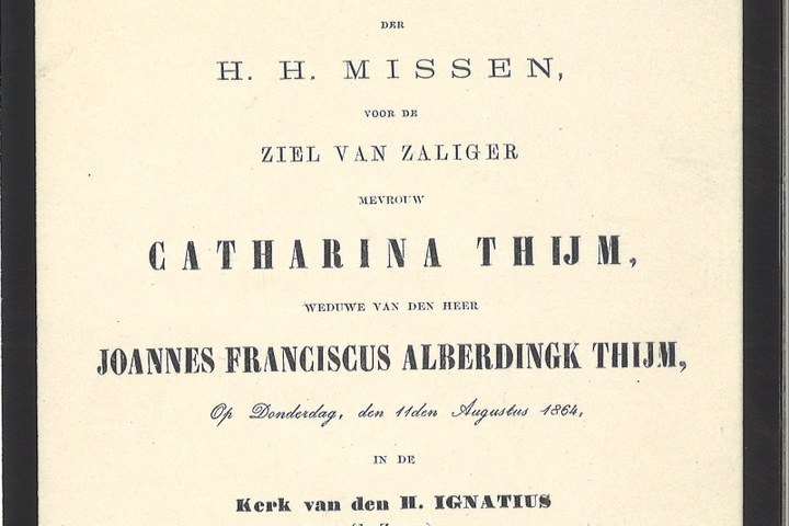 Mapje met persoonlijke herinneringen van de familie Alberdingk Thijm:
"Uitnodiging voor het bijwonen van de herdenkingsmissen voor Catherina Thijm".