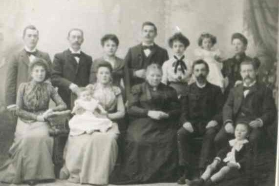 Groepsfoto familie J.Janssen -Wijdeveld