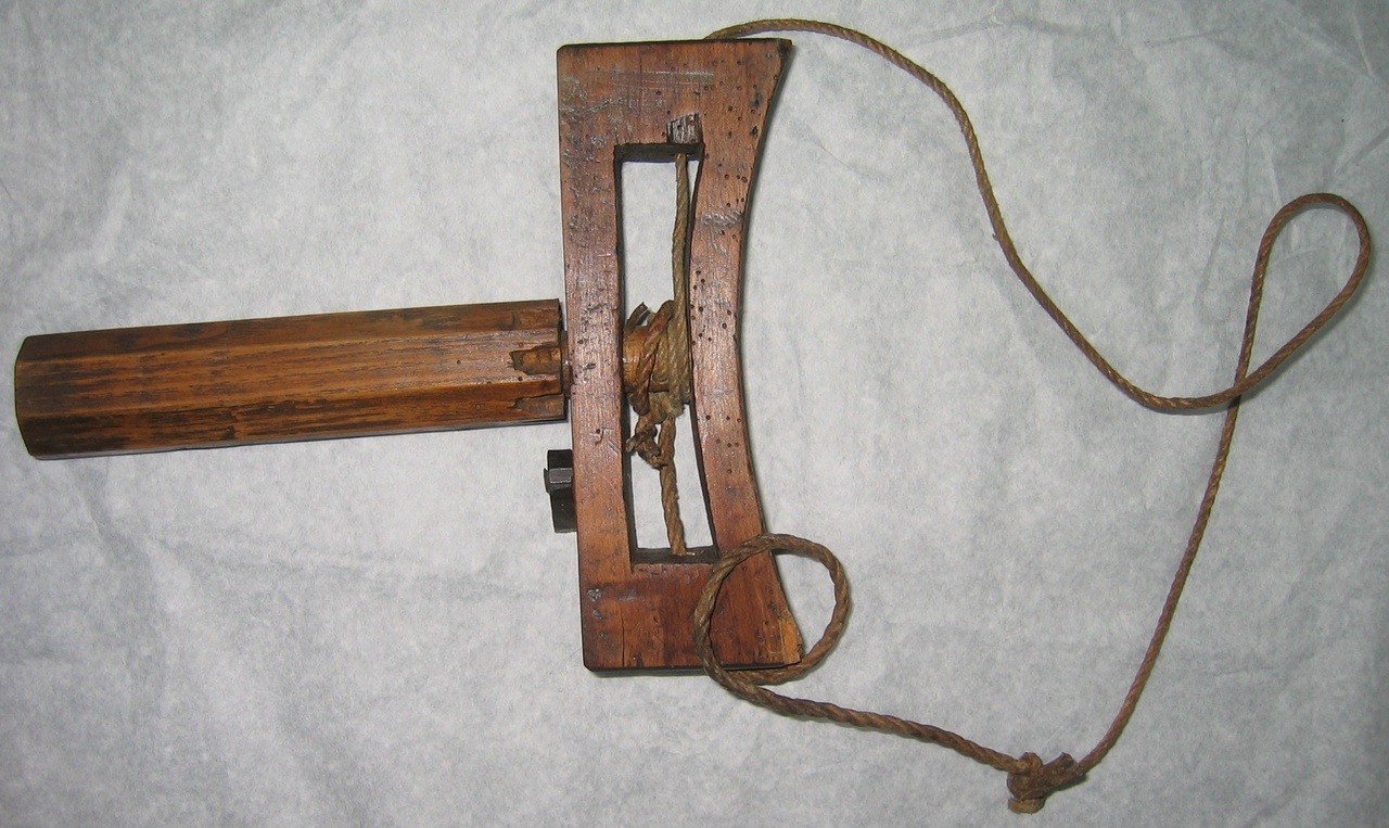 Rondspanner (soort klem) voor houtbewerking