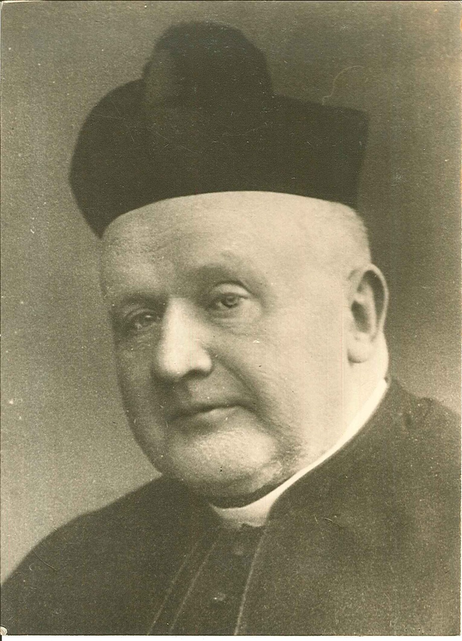 Foto van een priester.