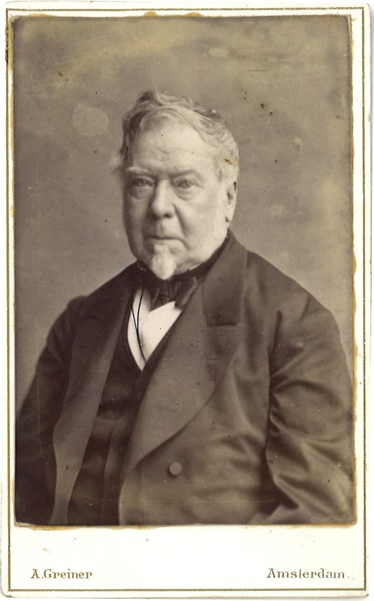 Portretfoto (carte de visite) van G.A.N. Allebé