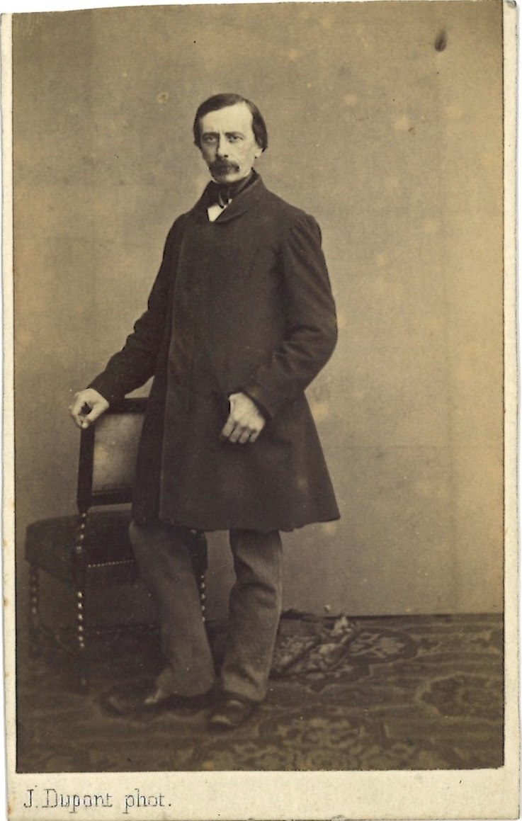 Portretfoto (carte-de-visite) van man