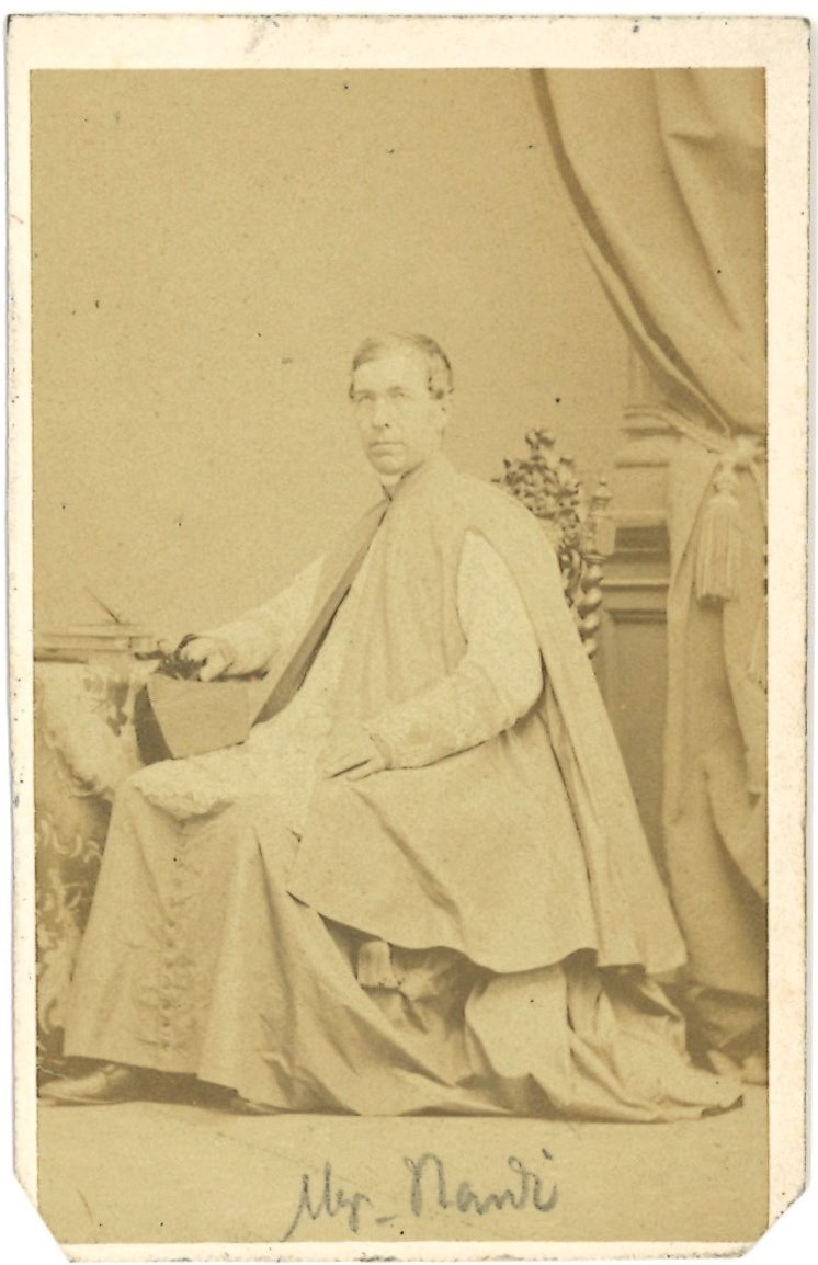 Portretfoto (carte-de-visite) van geestelijke