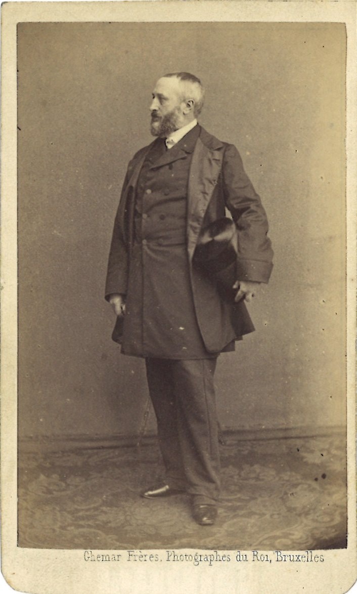 Portretfoto (carte de visite) van L. Gallait