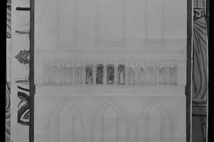 Glasnegatief van foto van producten uit de Cuypers' Kunstwerkplaatsen uit kist met nummer 37: "Transept beschildering St. Willibrordus buiten".