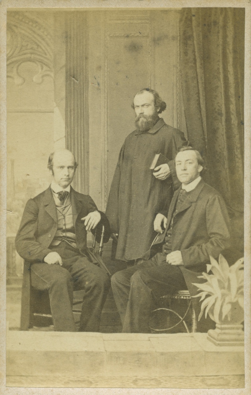 Foto met Pierre Cuypers, Th. Ariëns en Prof. W. Everts in Rome