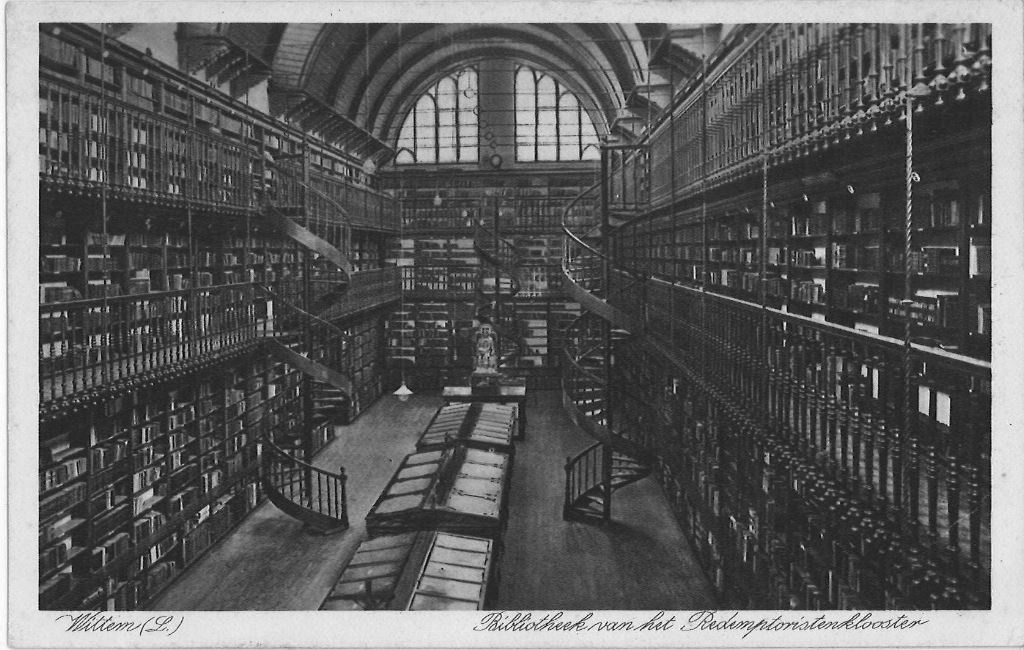 Enkele foto's van het kloostercomplex van de Paters Redemptoristen te Wittem, waaronder de bibliotheek met het beeld Sedes Sapientiae.