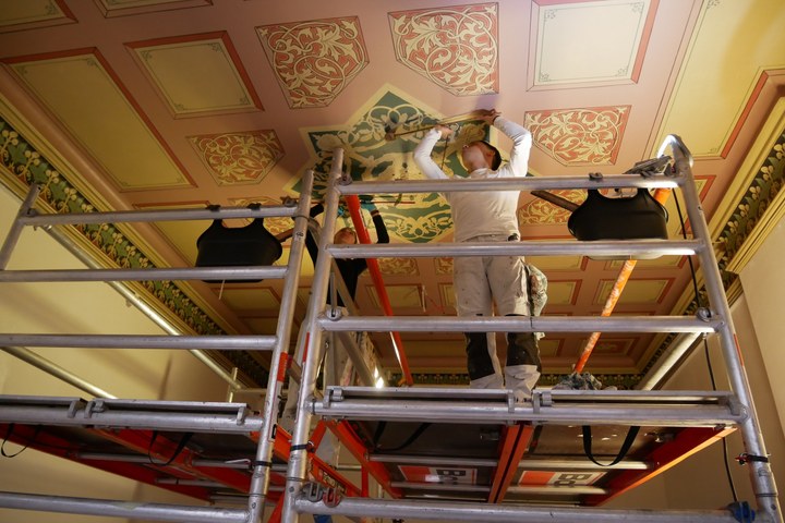 Thuis bekijken: reconstructie van een historisch plafond