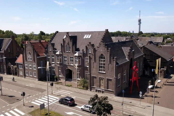 Het museumgebouw